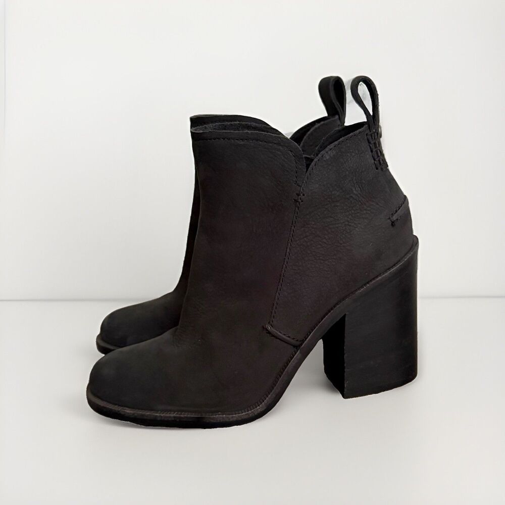 UGG Pixley Ankle Boots Size 7 Side Zip Leather Charcoal Black Block Heels